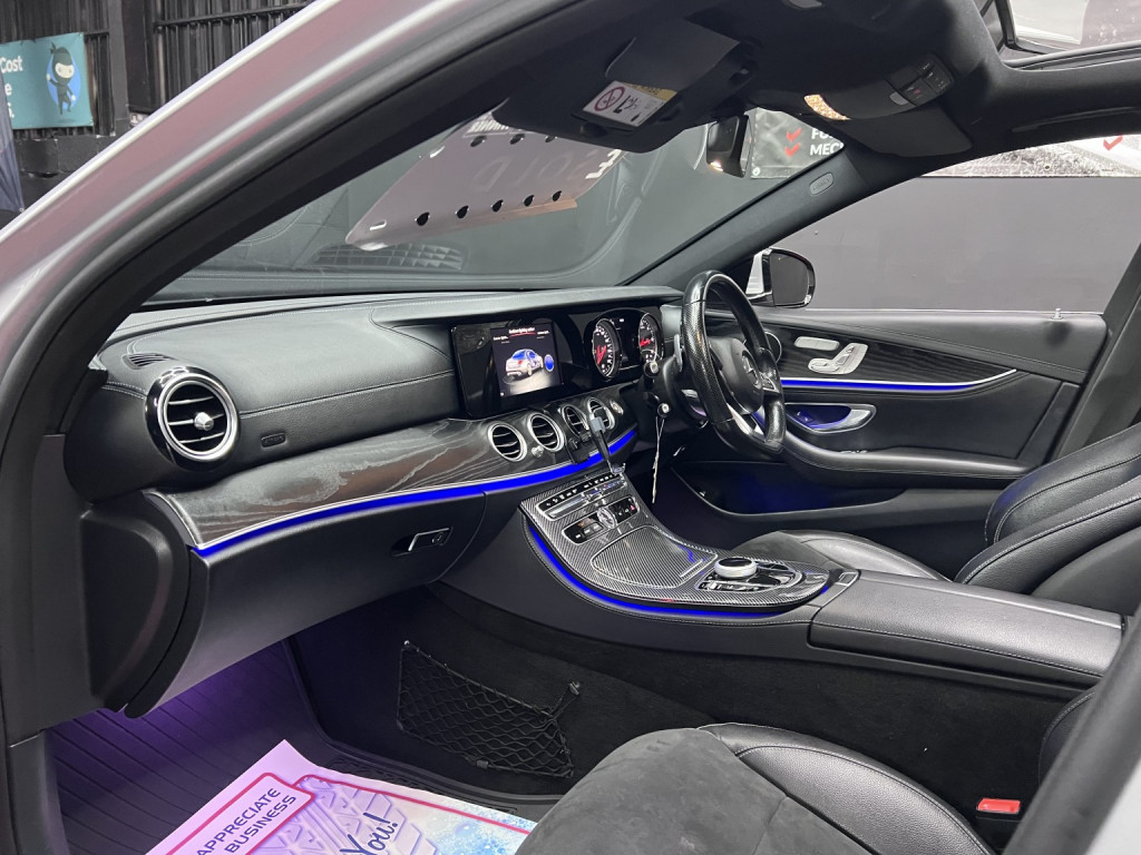 MERCEDES-BENZ E CLASS