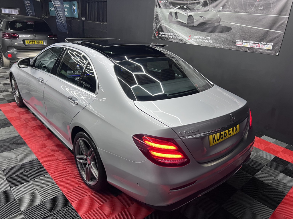 MERCEDES-BENZ E CLASS