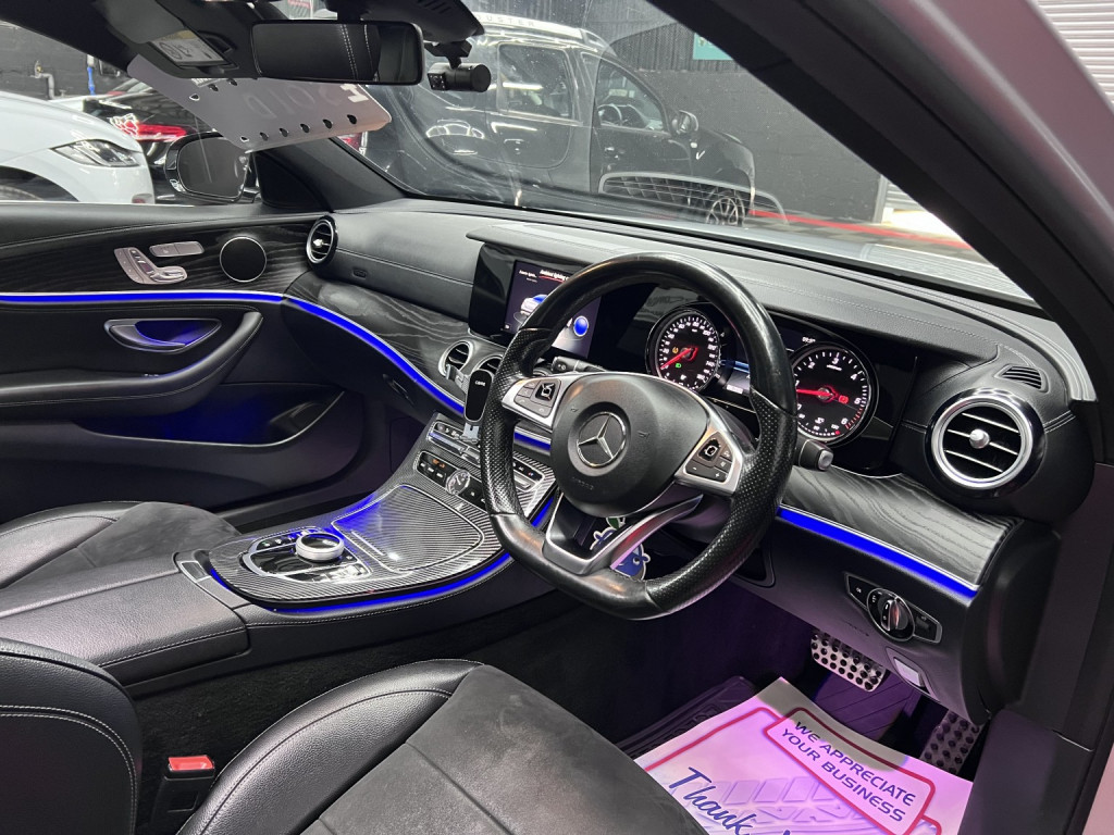 MERCEDES-BENZ E CLASS