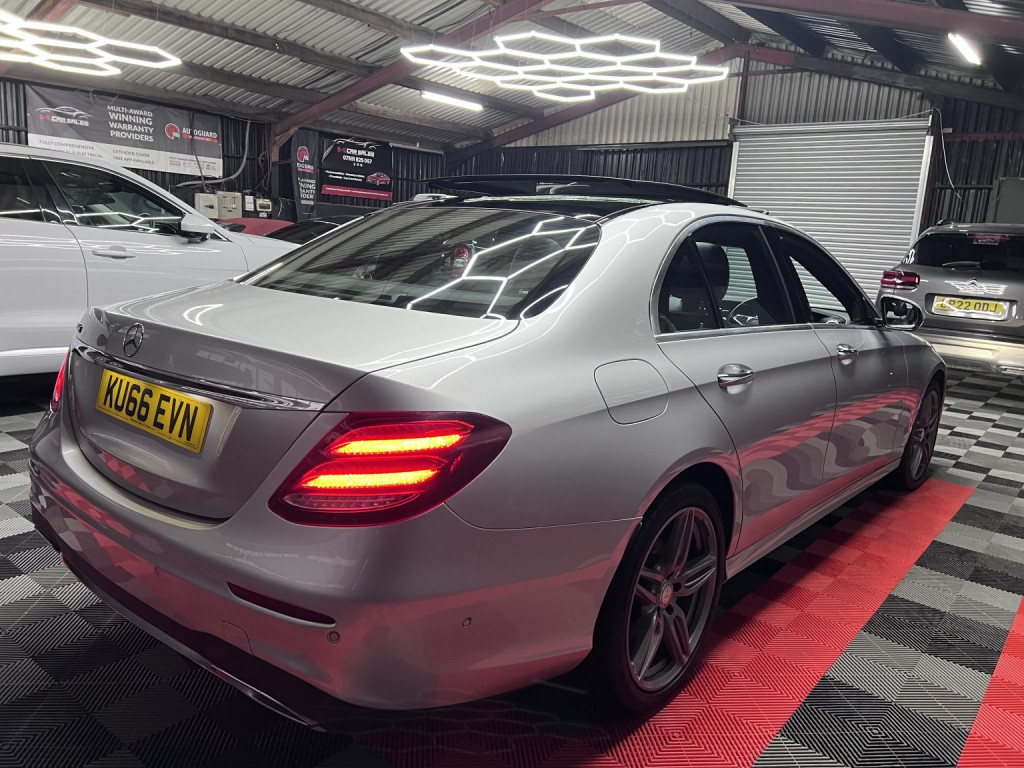 MERCEDES-BENZ E CLASS