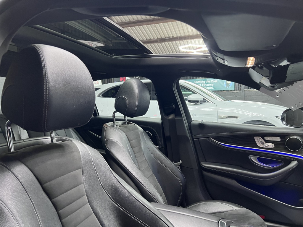 MERCEDES-BENZ E CLASS