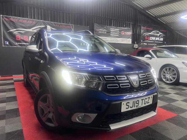 DACIA SANDERO STEPWAY 0.9 Stepway Essential TCe 90 MY18