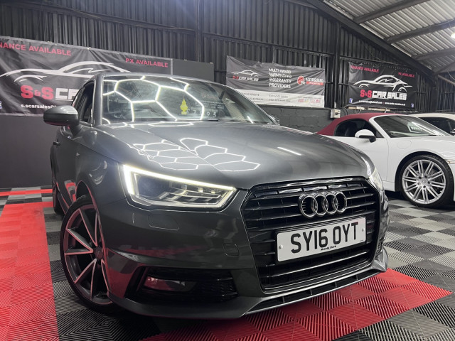 AUDI A1 1.4 TFSI CoD Black Edition