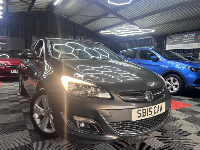 VAUXHALL ASTRA 1.4 i SRi