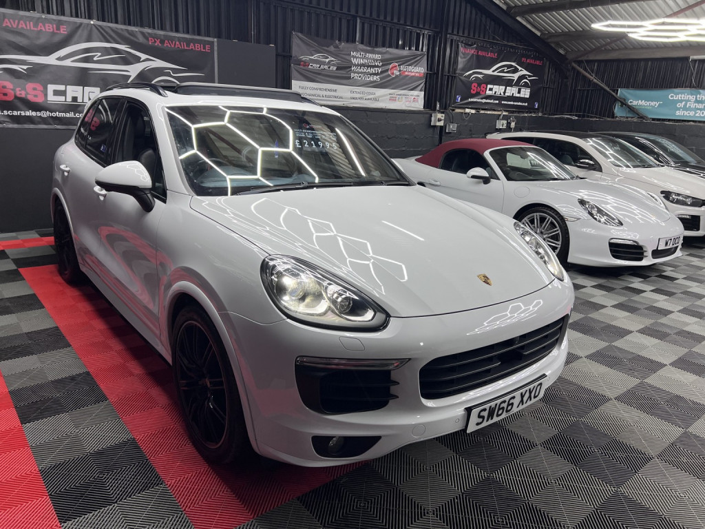 PORSCHE CAYENNE