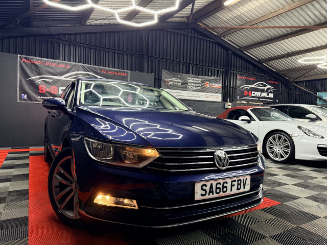 VOLKSWAGEN PASSAT 2.0 TDI BlueMotion Tech GT