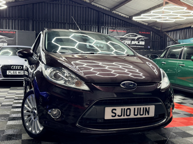 FORD FIESTA 1.4 Titanium