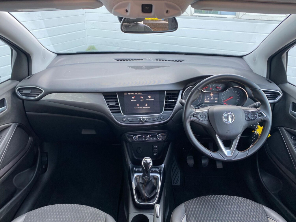 View VAUXHALL CROSSLAND X 1.2 Tech Line Nav Euro 6 5dr