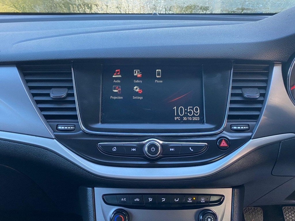 VAUXHALL ASTRA