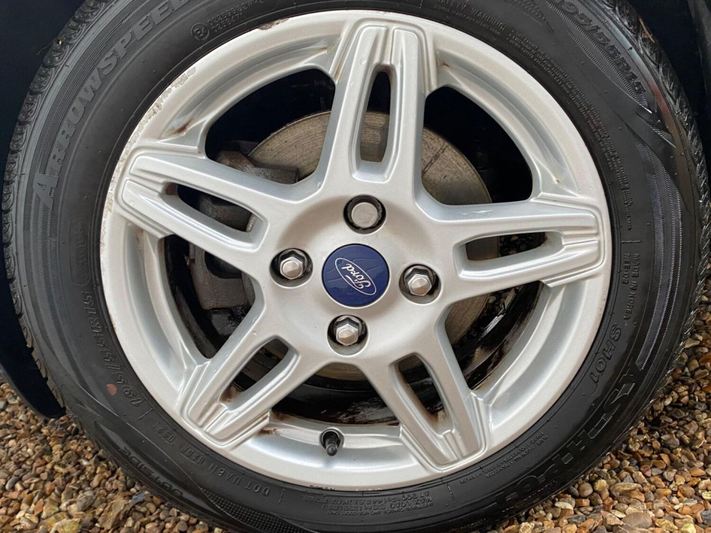 FORD FIESTA
