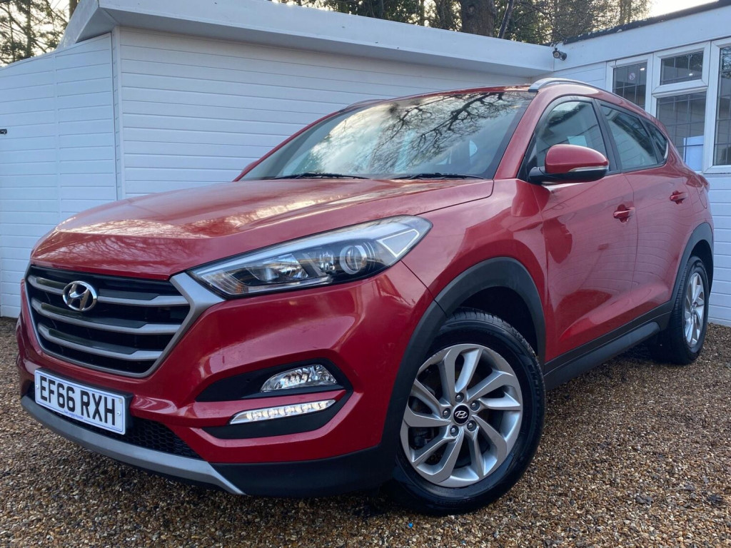 View HYUNDAI TUCSON 1.7 CRDi Blue Drive SE Nav DCT Euro 6 (s/s) 5dr