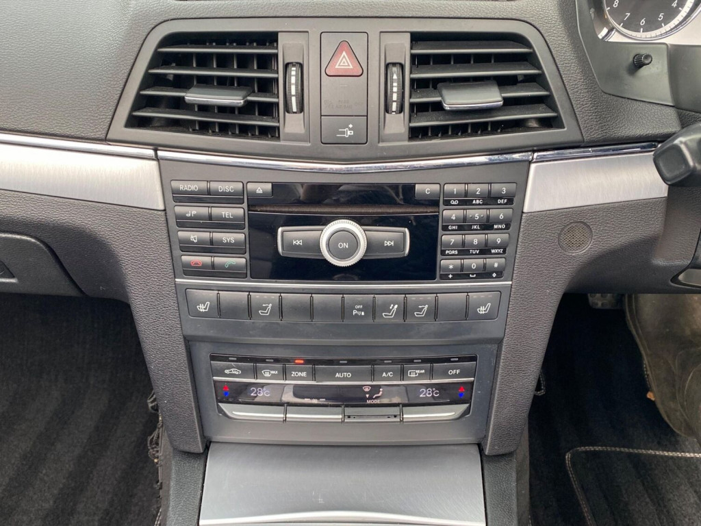 MERCEDES-BENZ E CLASS