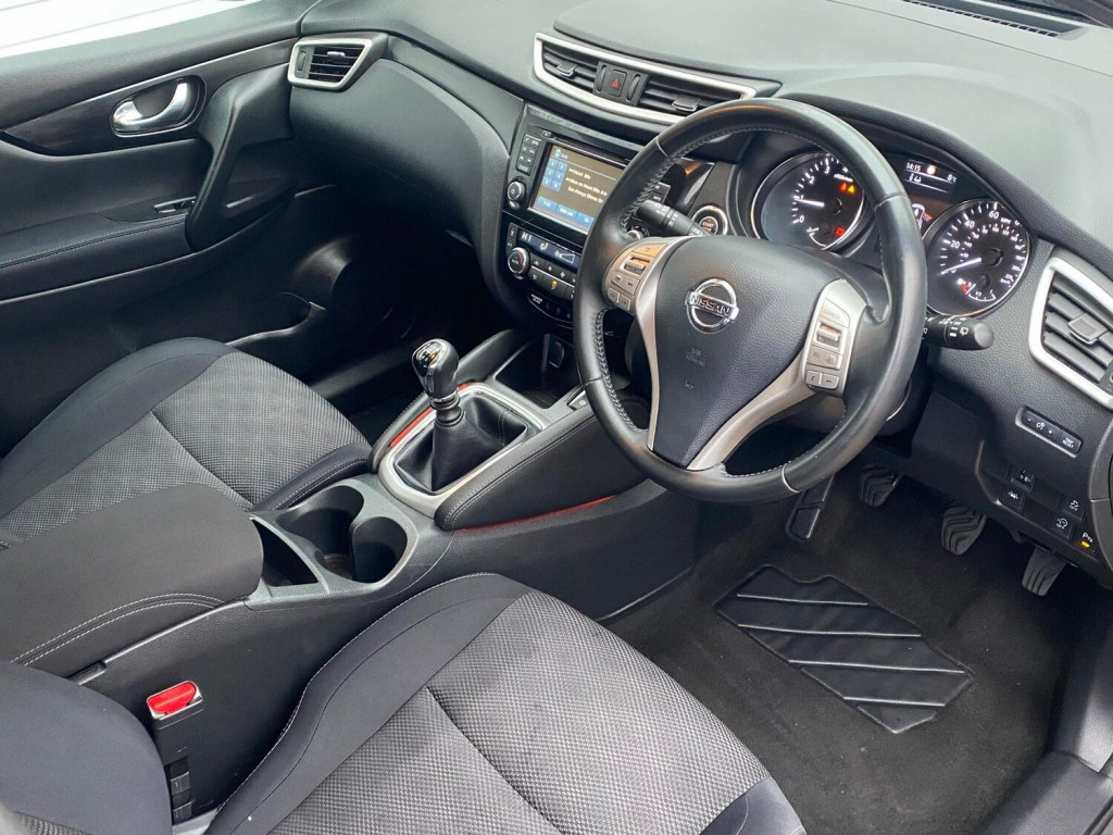 NISSAN QASHQAI