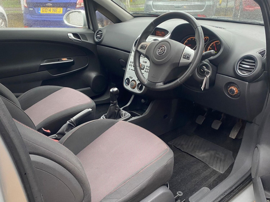 View VAUXHALL CORSA 1.2i 16v SXi 3dr