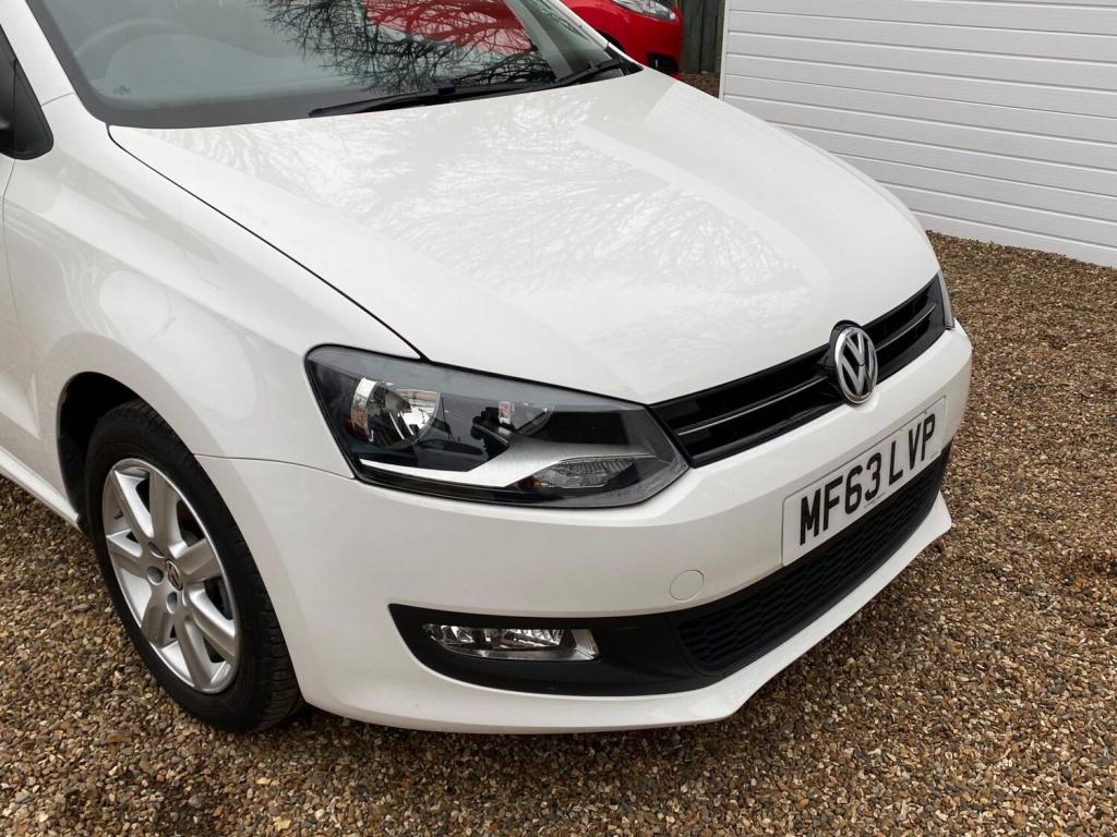 VOLKSWAGEN POLO