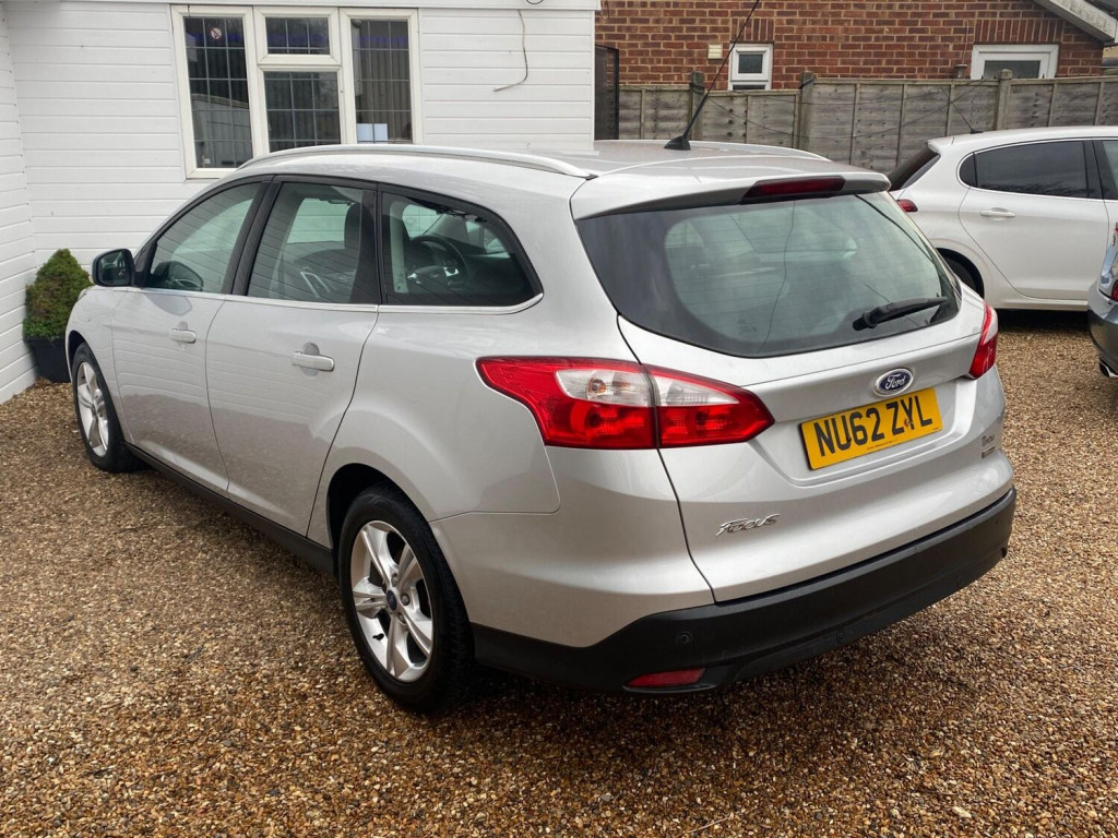 FORD FOCUS