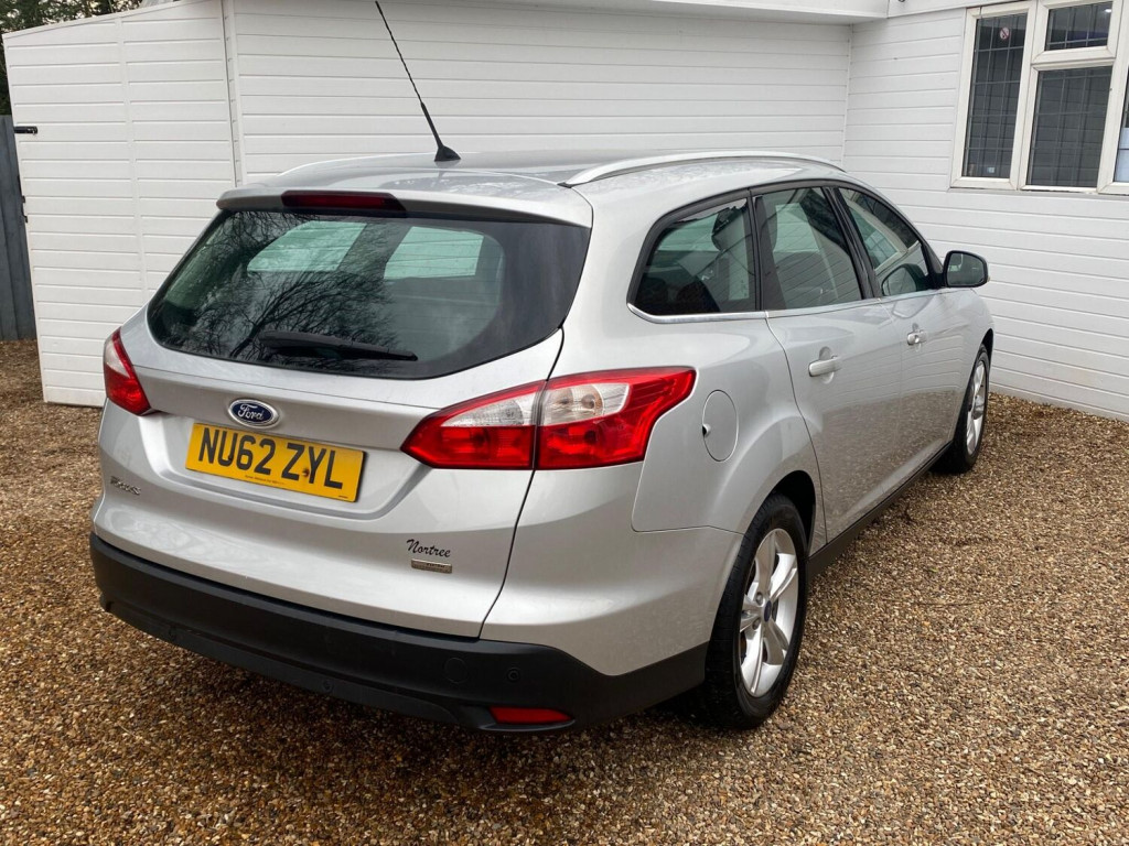 FORD FOCUS