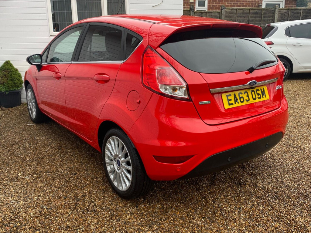 FORD FIESTA