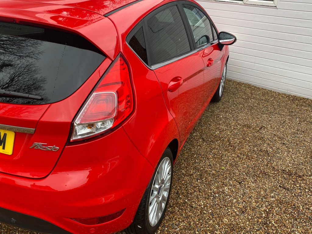 FORD FIESTA