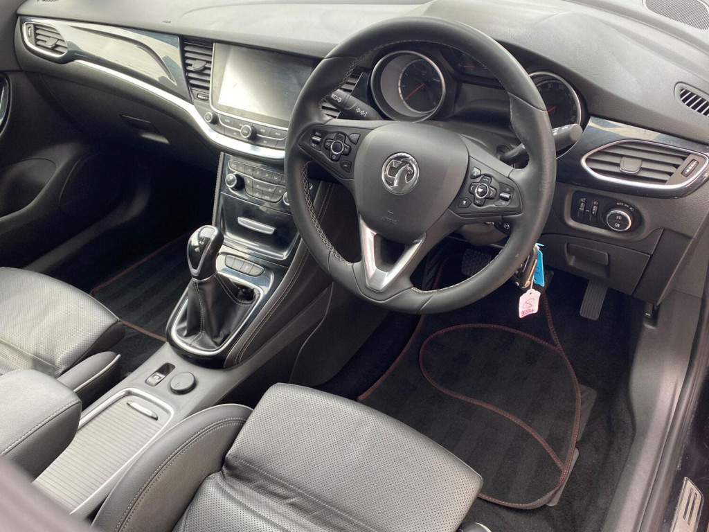 View VAUXHALL ASTRA 1.4i Turbo Elite Nav Euro 6 5dr