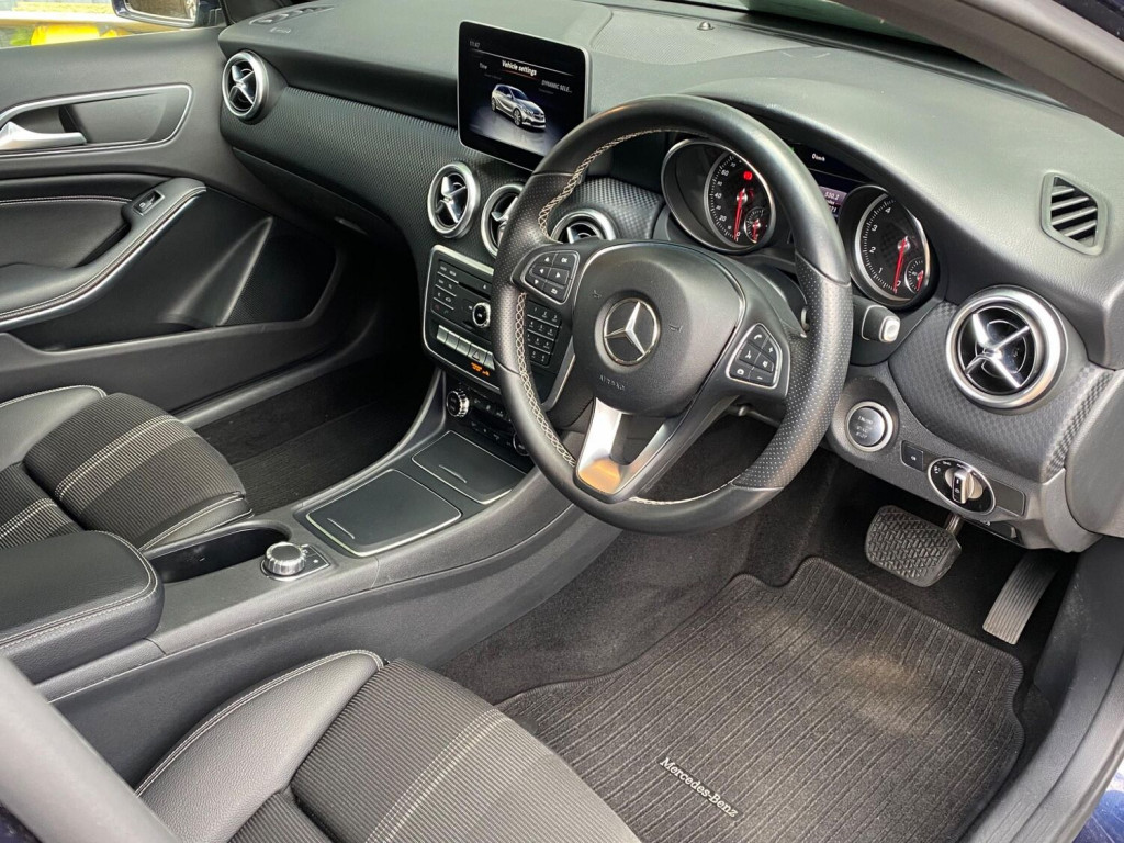 View MERCEDES-BENZ A CLASS 1.6 A180 Sport Edition 7G-DCT Euro 6 (s/s) 5dr