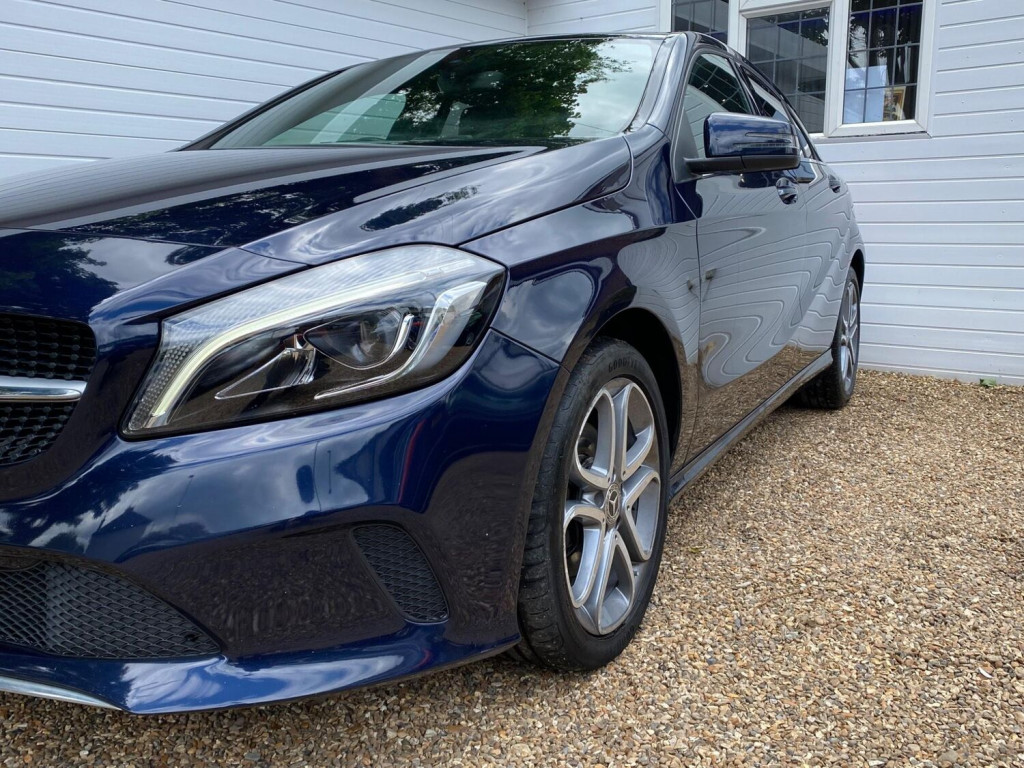 MERCEDES-BENZ A CLASS