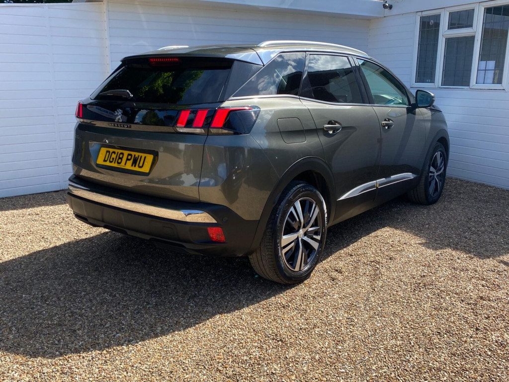 View PEUGEOT 3008 1.2 PureTech Allure Euro 6 (s/s) 5dr