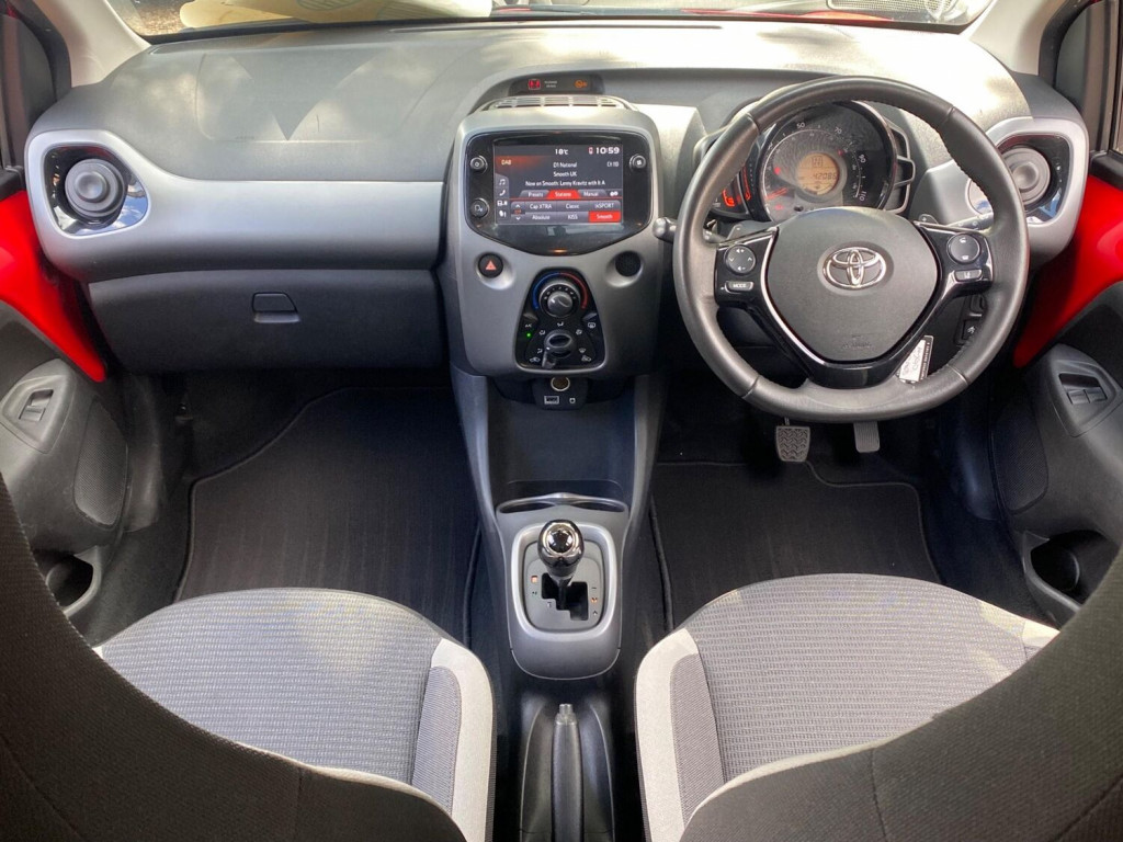 TOYOTA AYGO