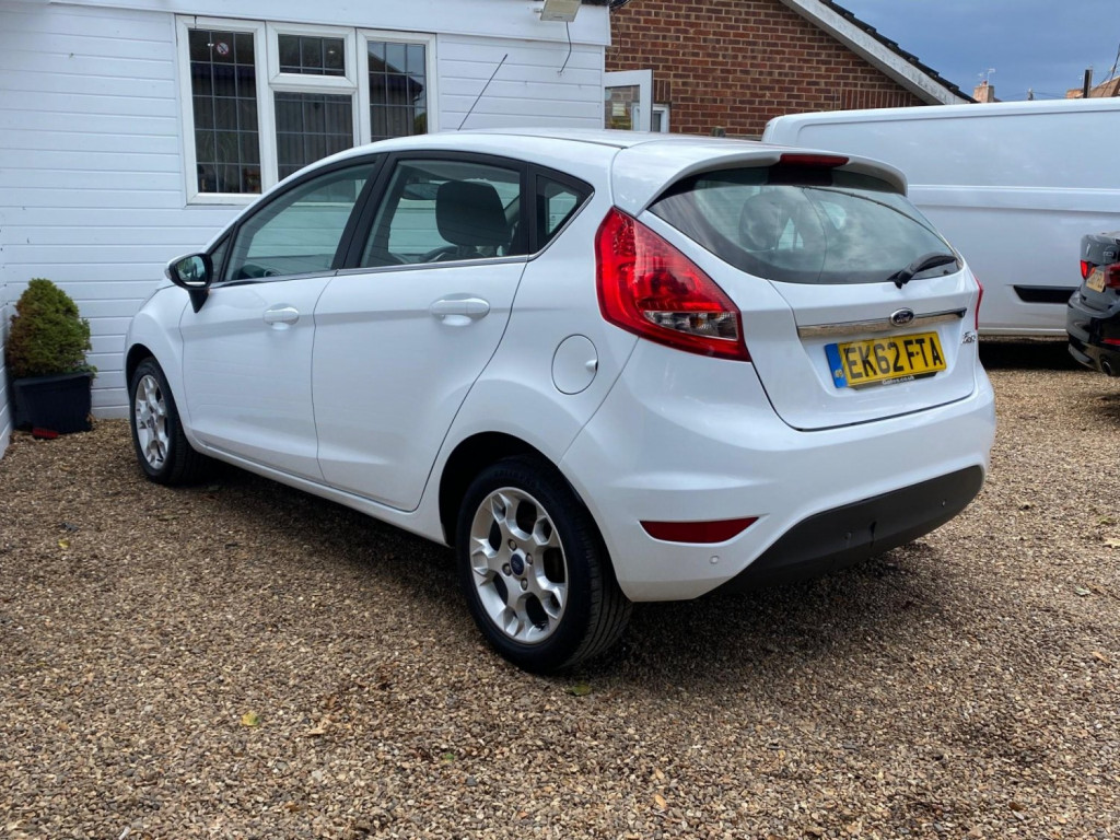 FORD FIESTA