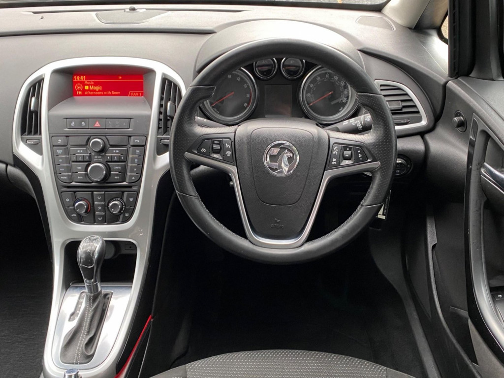 VAUXHALL ASTRA