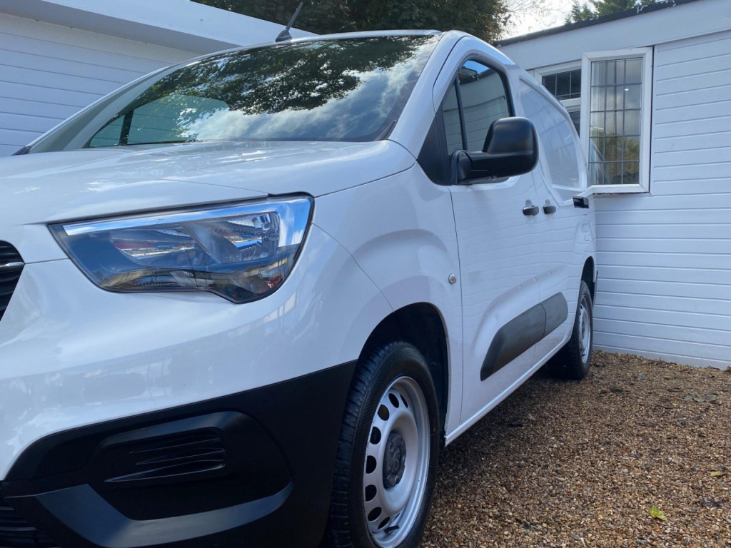 VAUXHALL COMBO