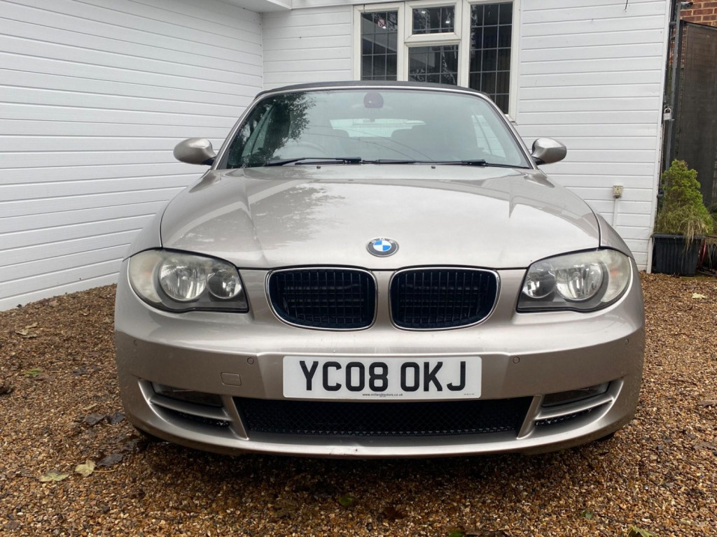BMW 1 SERIES