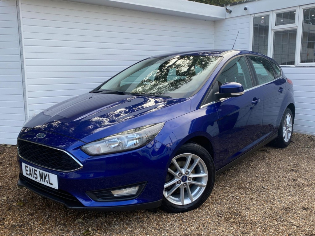 View FORD FOCUS 1.0T EcoBoost Zetec Euro 6 (s/s) 5dr