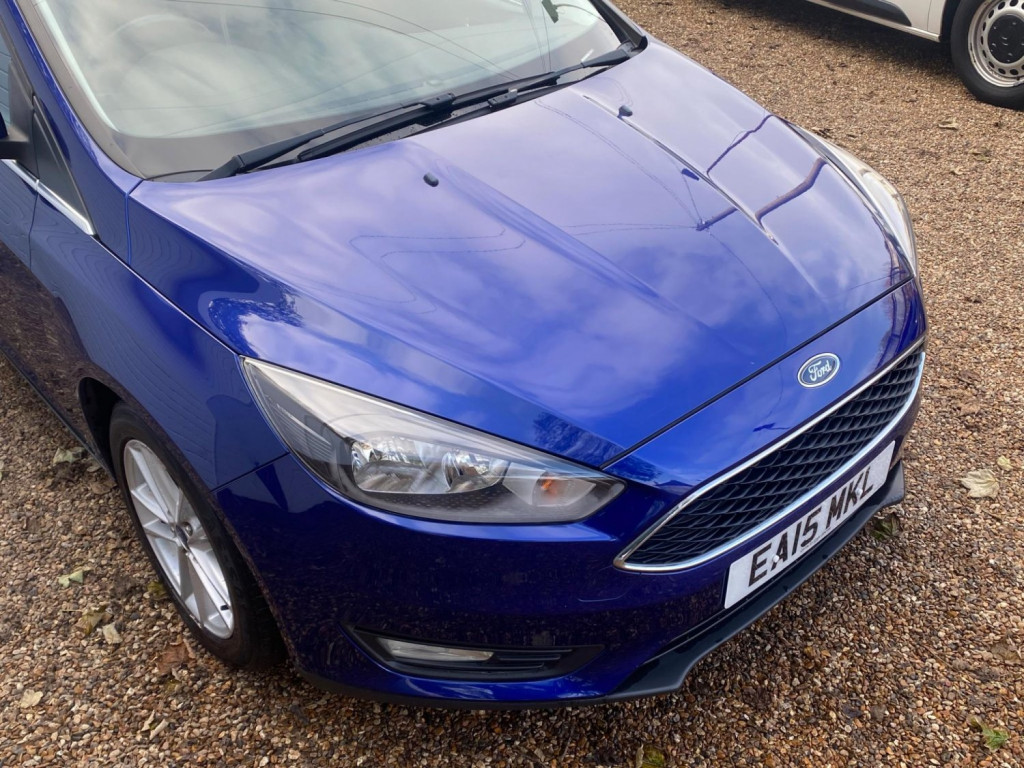View FORD FOCUS 1.0T EcoBoost Zetec Euro 6 (s/s) 5dr