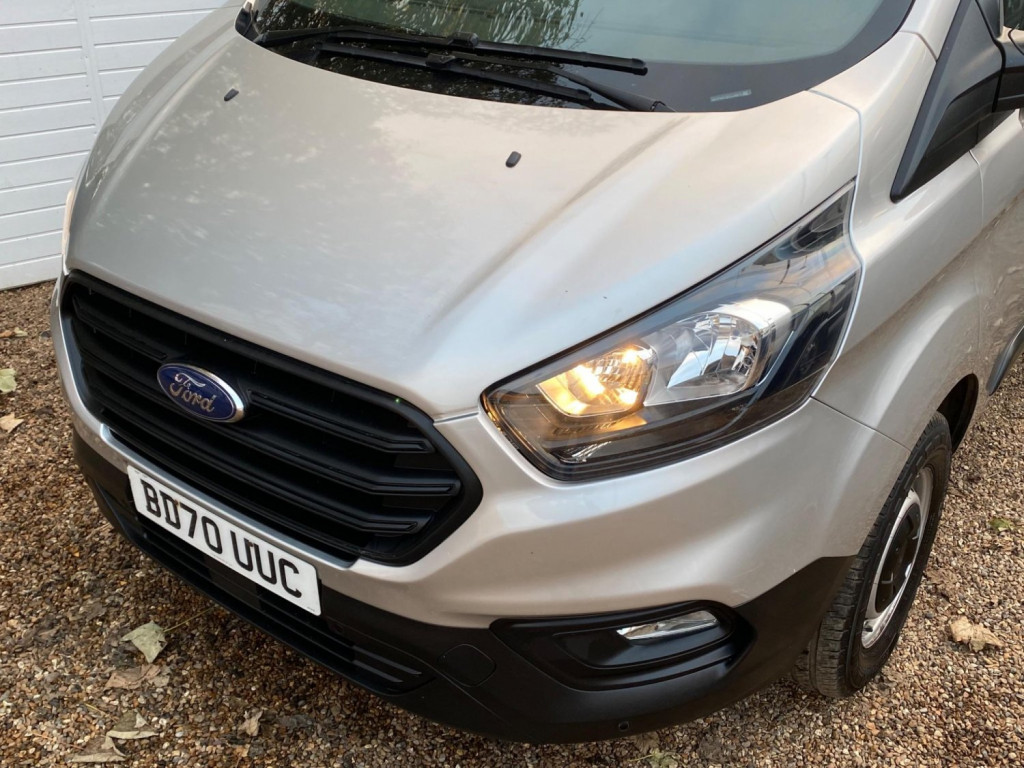 FORD TRANSIT CUSTOM