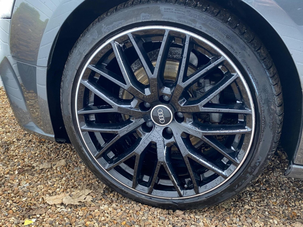 AUDI A5
