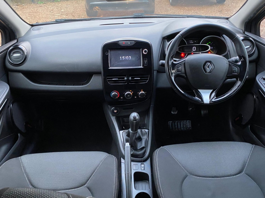 RENAULT CLIO