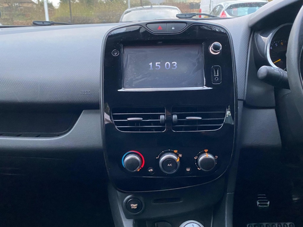 RENAULT CLIO