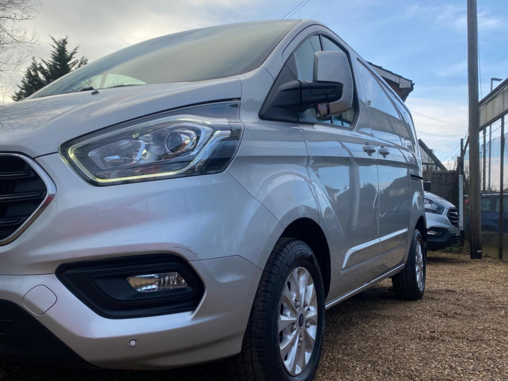 FORD TRANSIT CUSTOM