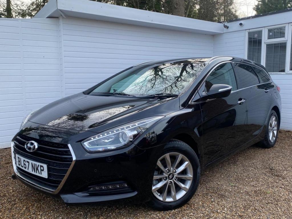 View HYUNDAI I40 1.7 CRDi Blue Drive SE Nav Tourer Euro 6 (s/s) 5dr