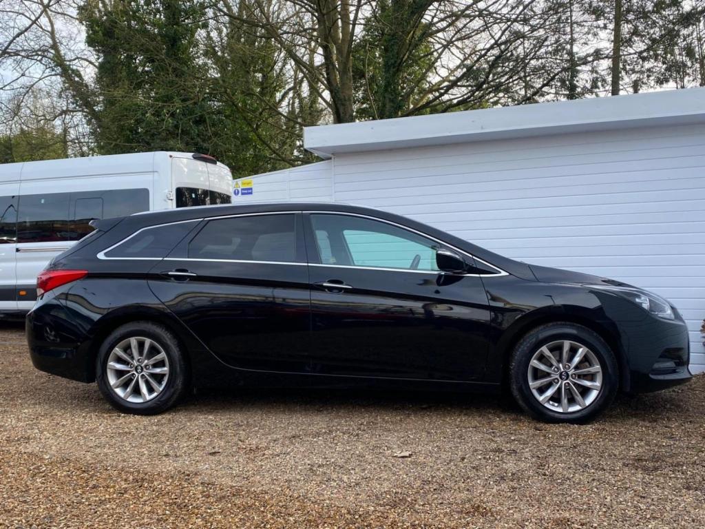 HYUNDAI I40