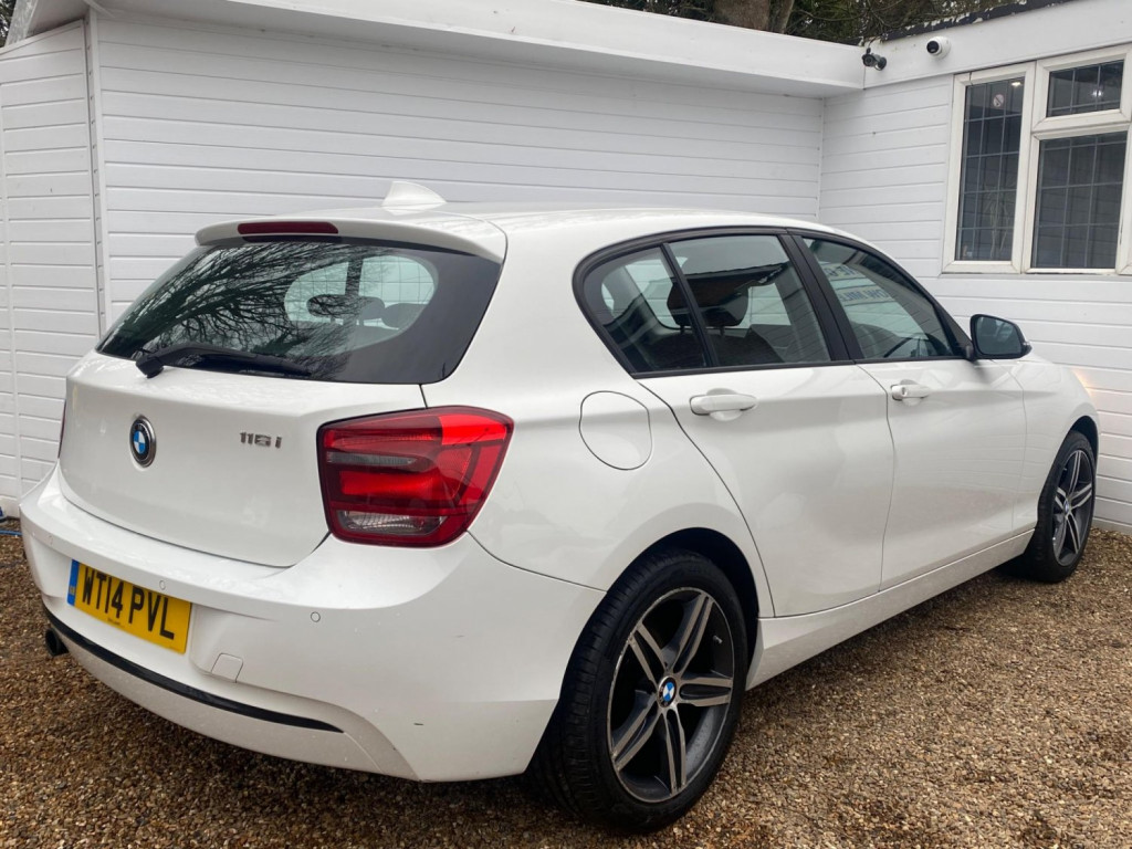 View BMW 1 SERIES 1.6 116i Sport Euro 6 (s/s) 5dr
