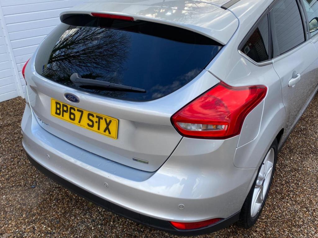 FORD FOCUS