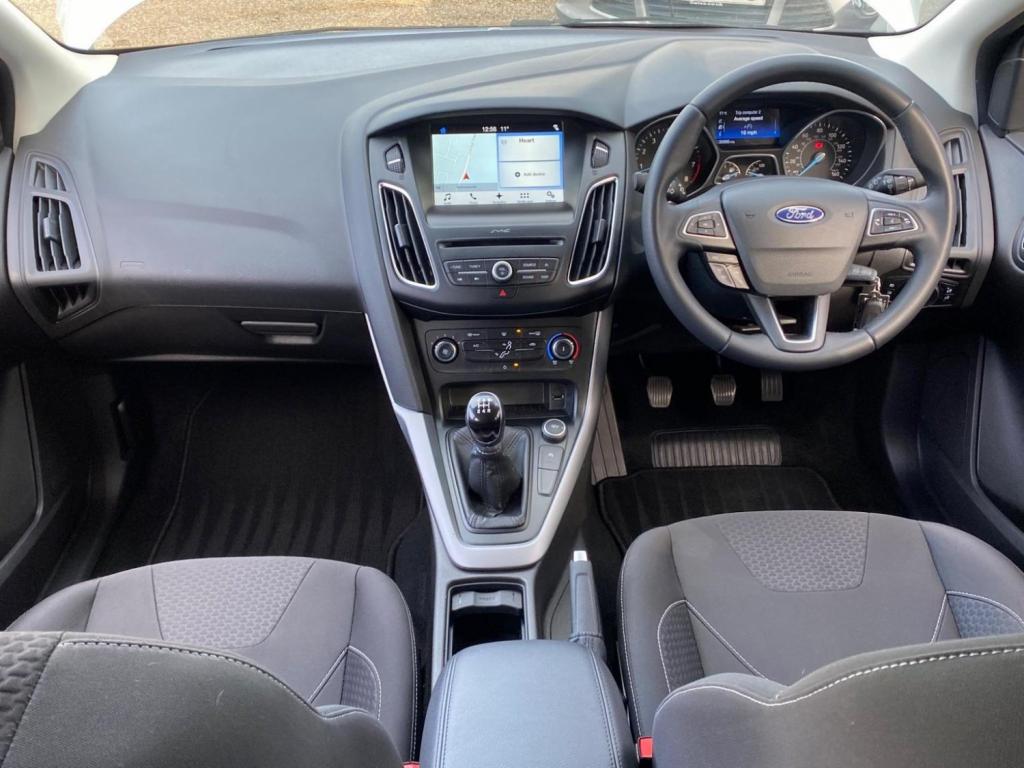 FORD FOCUS