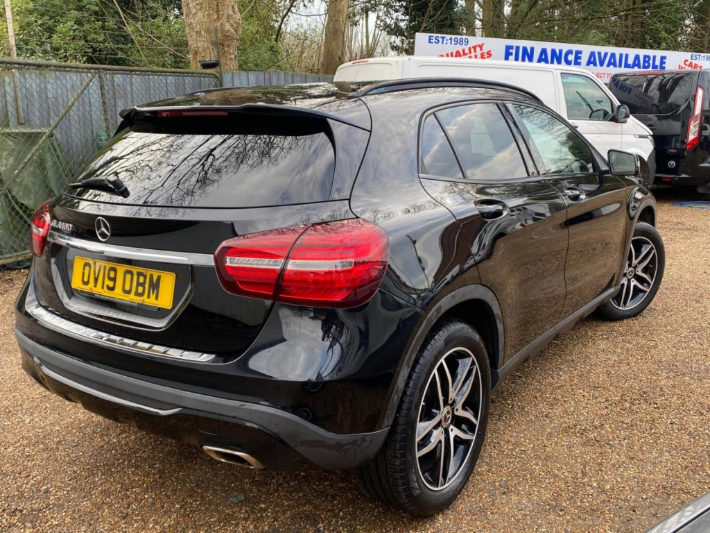 View MERCEDES-BENZ GLA CLASS 1.6 GLA180 Urban Edition 7G-DCT Euro 6 (s/s) 5dr