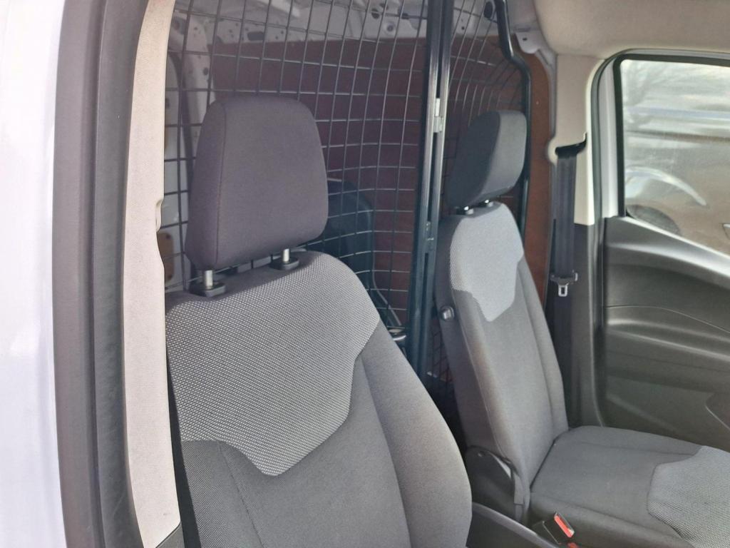 FORD TRANSIT COURIER