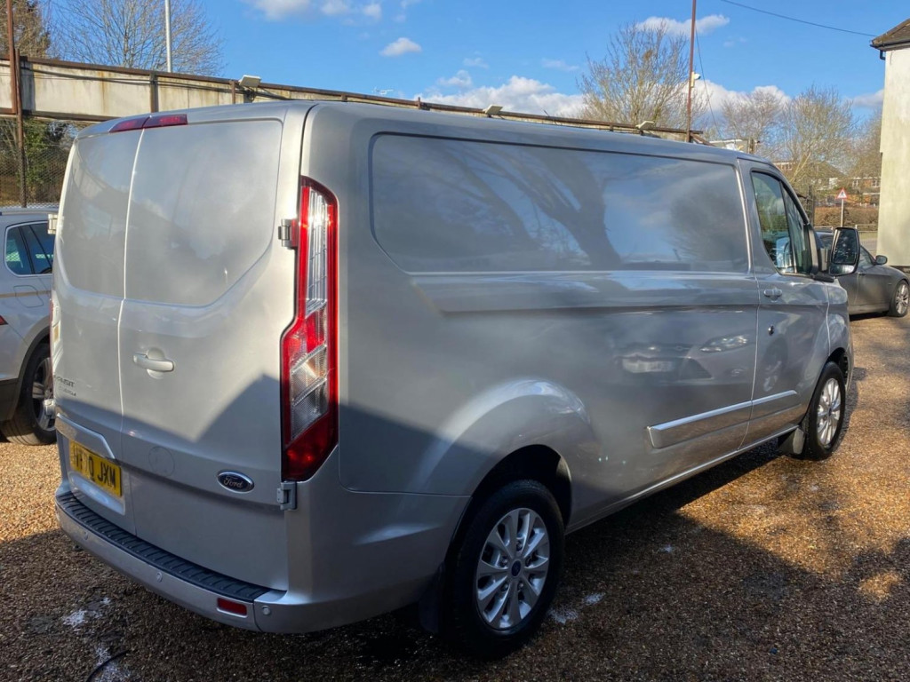 View FORD TRANSIT CUSTOM 2.0 300 EcoBlue Limited L2 H1 Euro 6 (s/s) 5dr