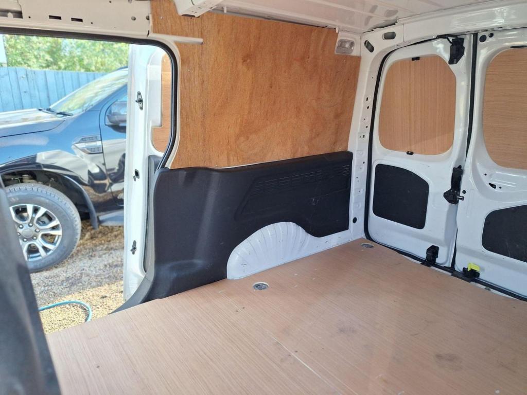 VAUXHALL COMBO