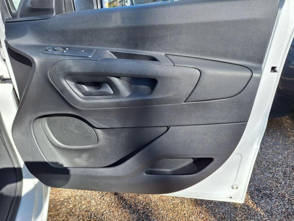 VAUXHALL COMBO