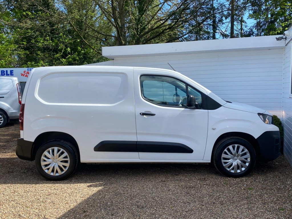 PEUGEOT PARTNER